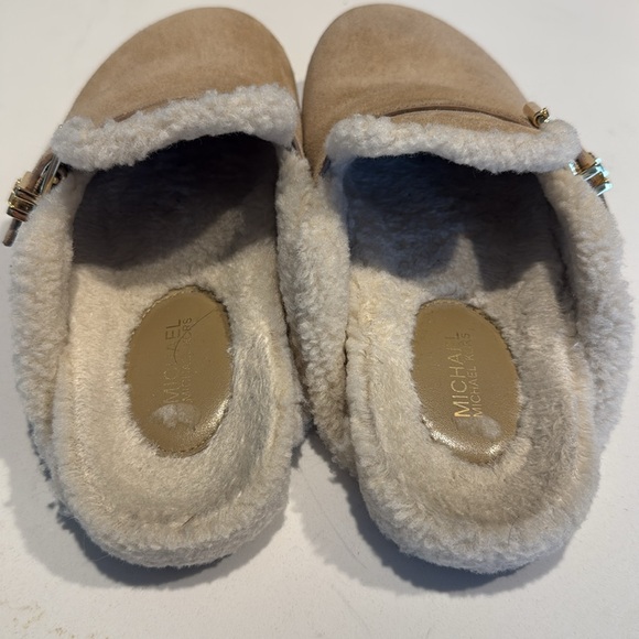 Michael Kors Slides - Picture 3 of 6